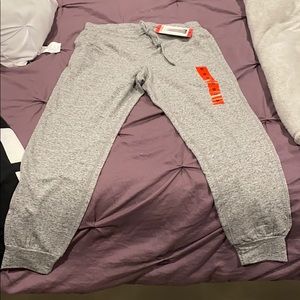 jogger pants